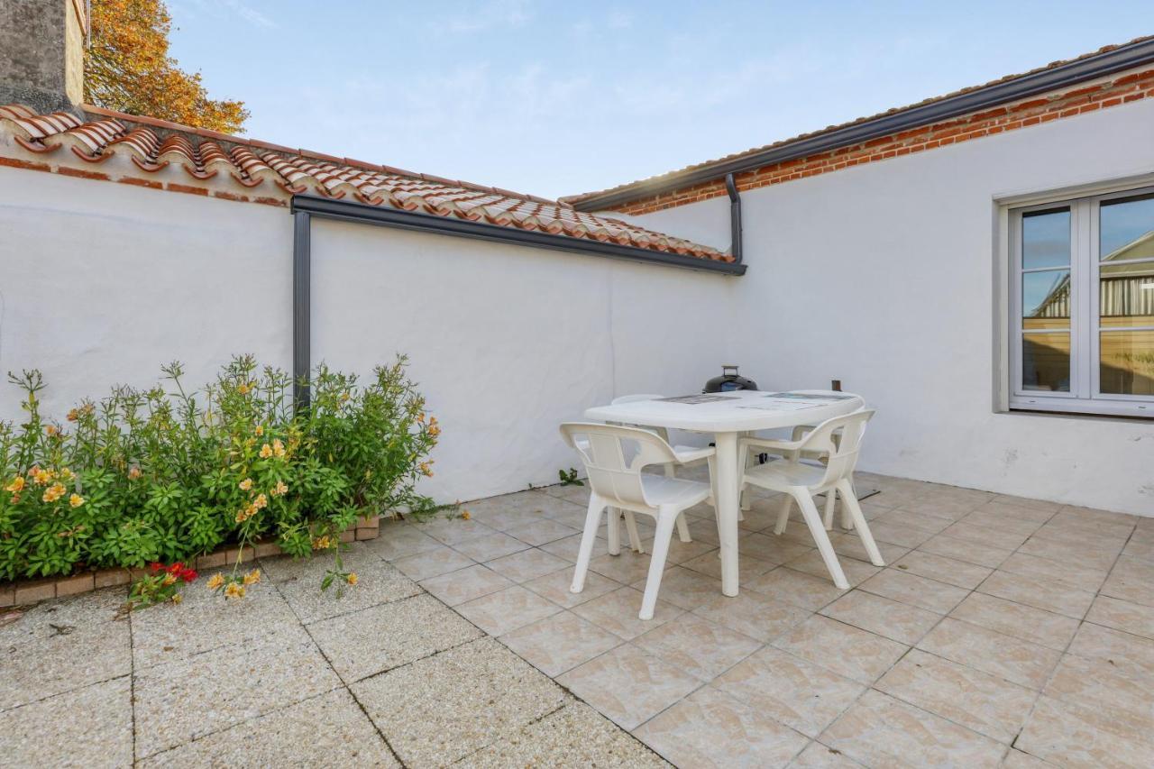 Maison Charmante A L'Epine Avec Jardin Cloture Et Terrasse Luaran gambar